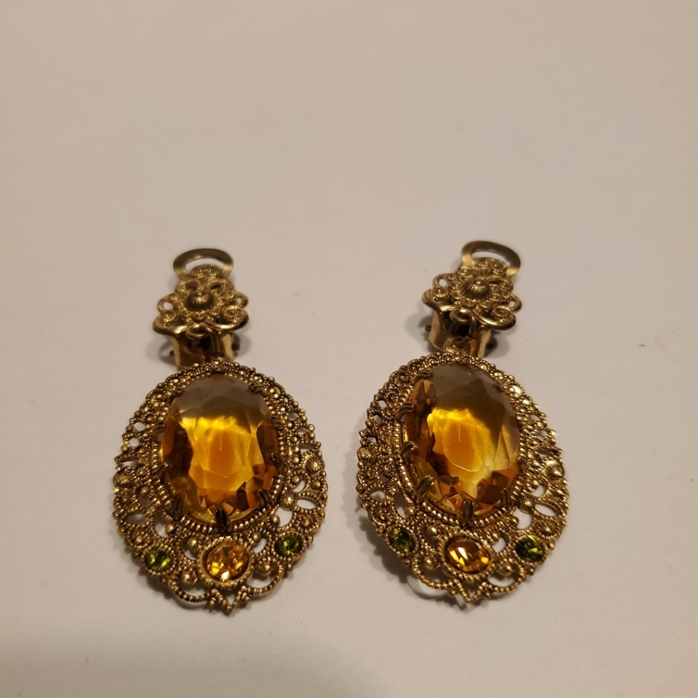 Vintage W.Germany Brooch and Clip on Earring Set Topaz and Green Rhinestones - Picture 5 of 15
